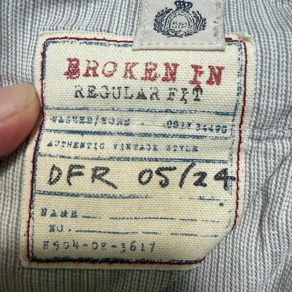 J Crew Men's Broken In Regular Fit Dark Tan Chinos in Size 34W 32L.